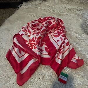 GIMMY Fashion in Italy hot pink Strawberry Coral floral Leaf scarf 30% off w🩷 81